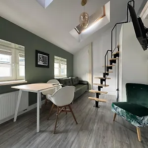 Forest Nook Main Square Loft Appartamento